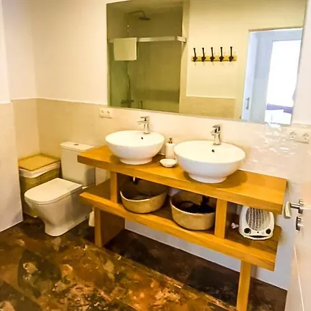 Coastal Paradise Апартаменты *