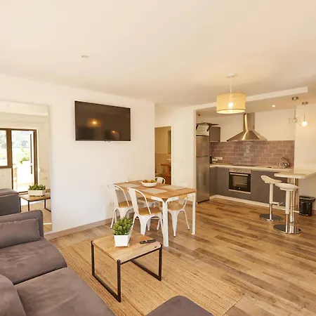Daire Coastal Paradise